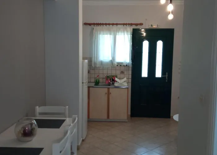 Danai * Tsoukaládhes