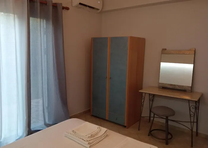 アパート Danai Tsoukaládhes