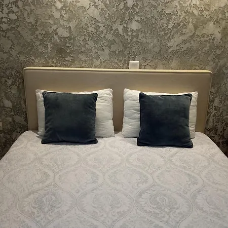 Apartment Danai *