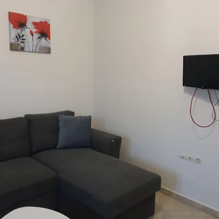 Apartment Danai *