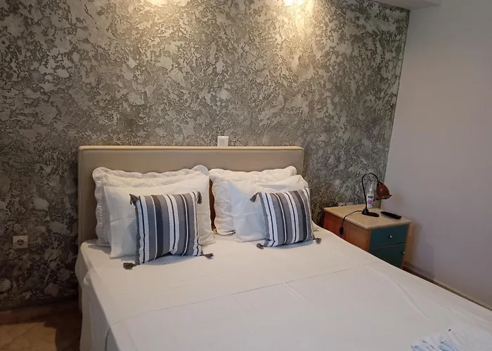 Danai * Tsoukaládhes