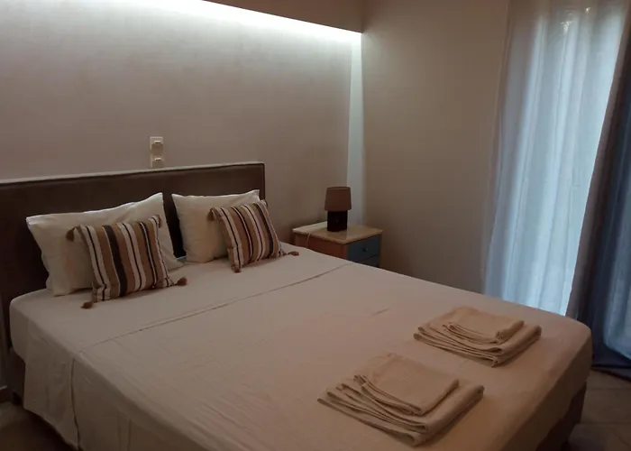 Danai * Tsoukaládhes